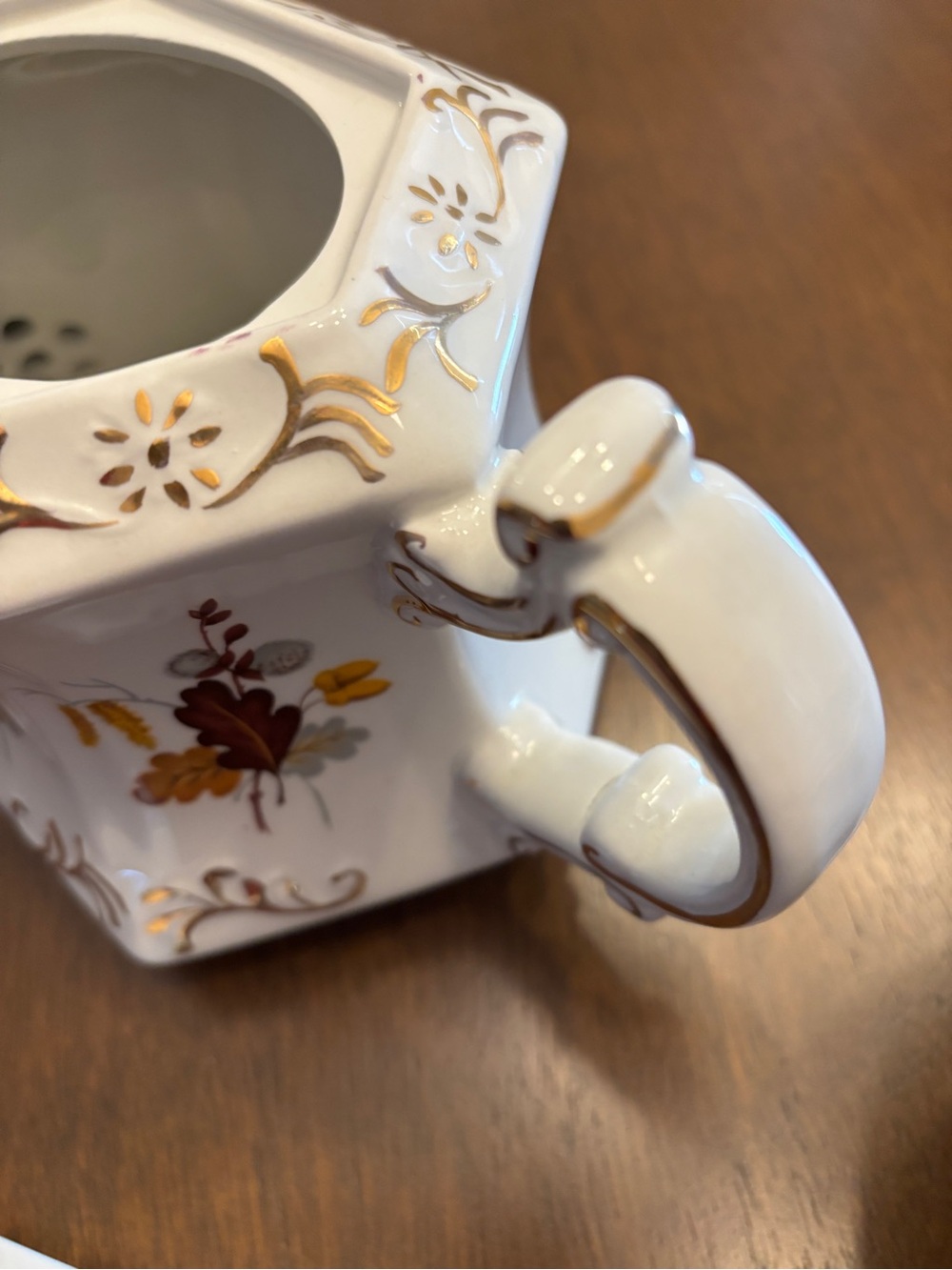 Ellgreave England, Wood and Sons Ironstone Vintage Tea Pot - Picture 6 of 7